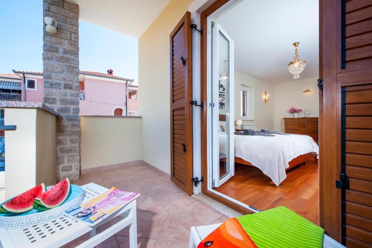 Villa Francesco Ровинь Экстерьер фото